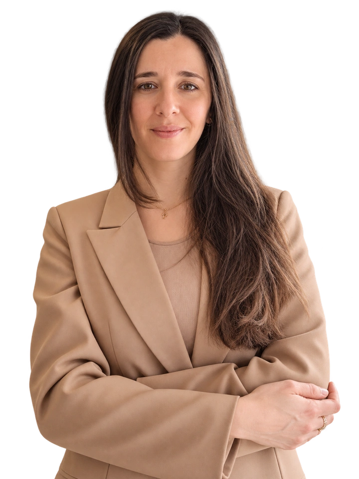 Natacha Marcote con blazer beige.